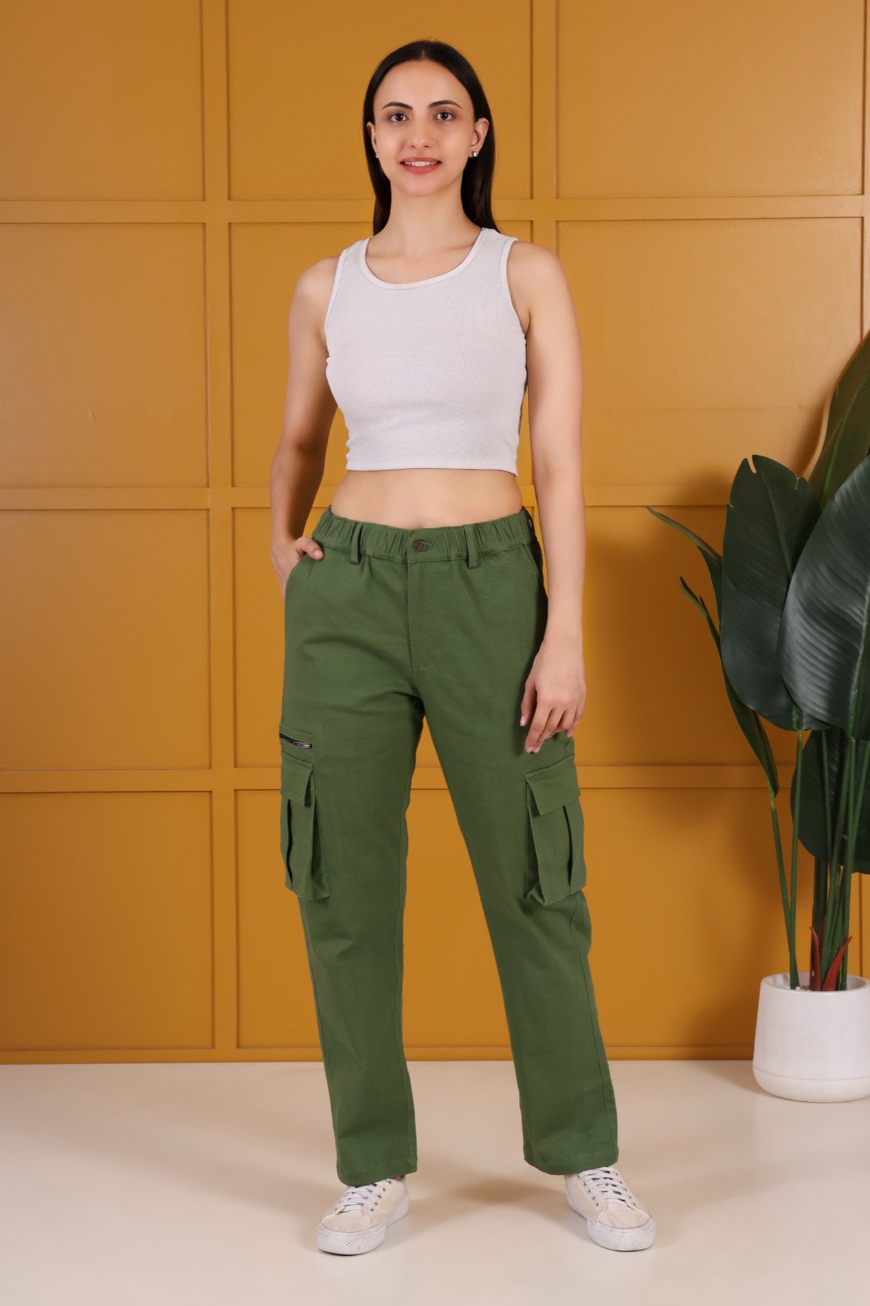 Essential Cargo Pants Women – Relaxed Fit – Olive Green